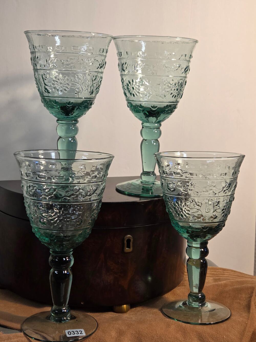 Mikasa Tender Leaves Green Goblets Set of 4 Pressed Glass Wine Water Glasses